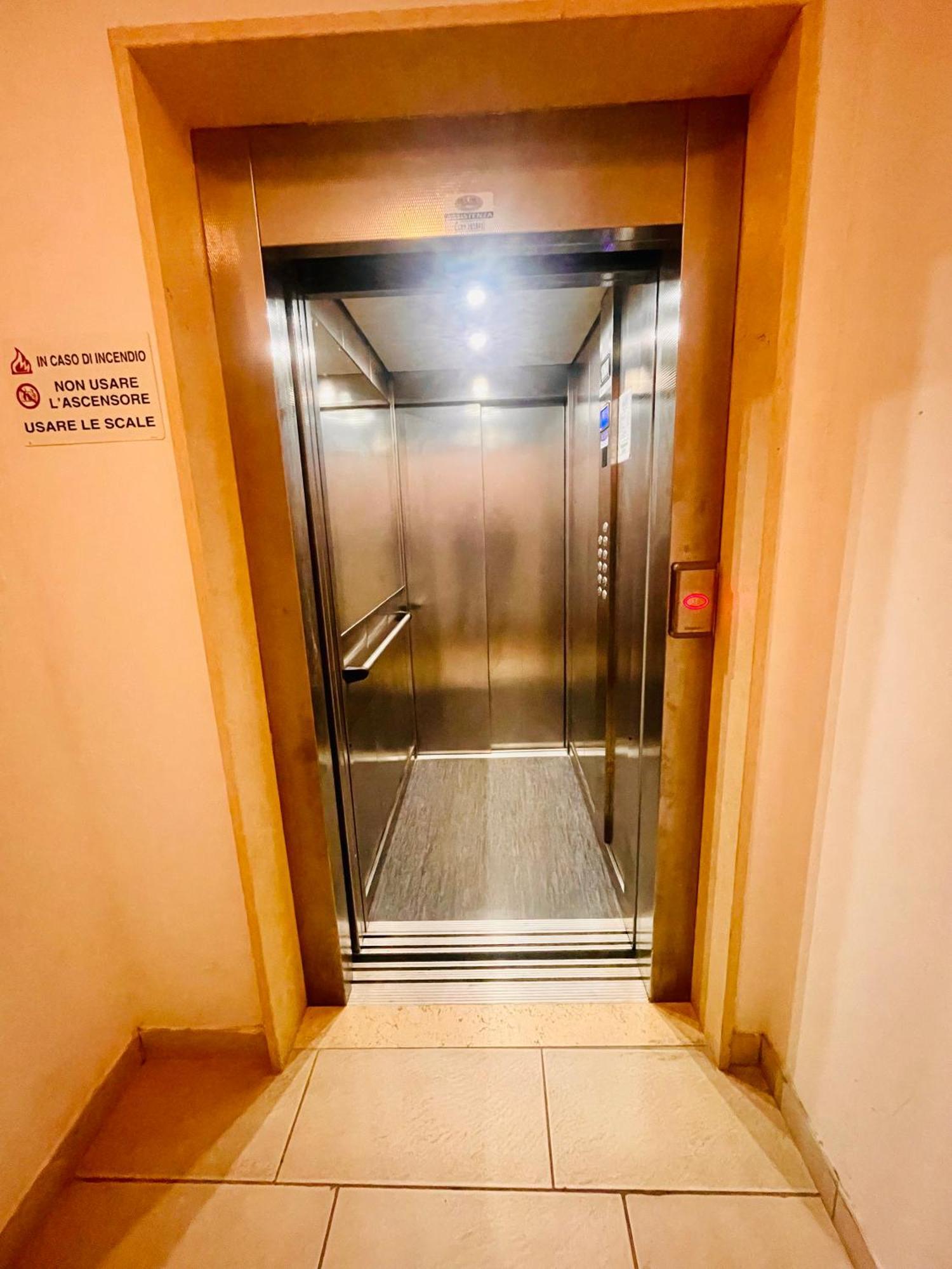 Casa Adele Apartment Салерно Екстериор снимка